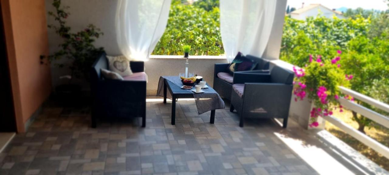 Apartman Rabatin スベティ・フィリップ・イ・ヤコブ エクステリア 写真